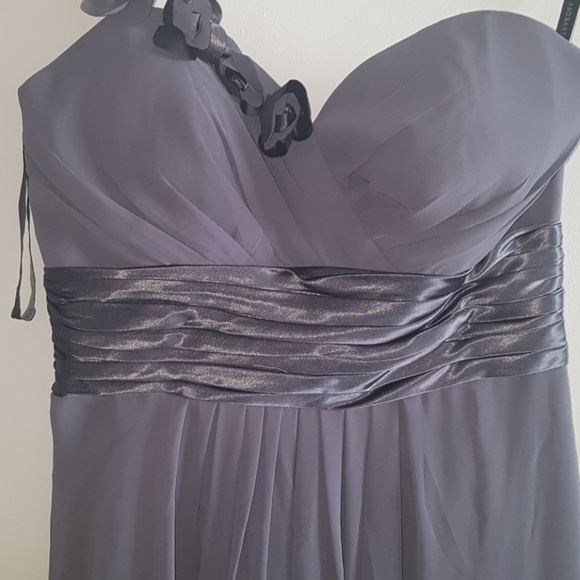 Gala Dress / Bridesmaids Dress - Picture 3 of 4